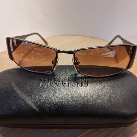vintage moschino glasses